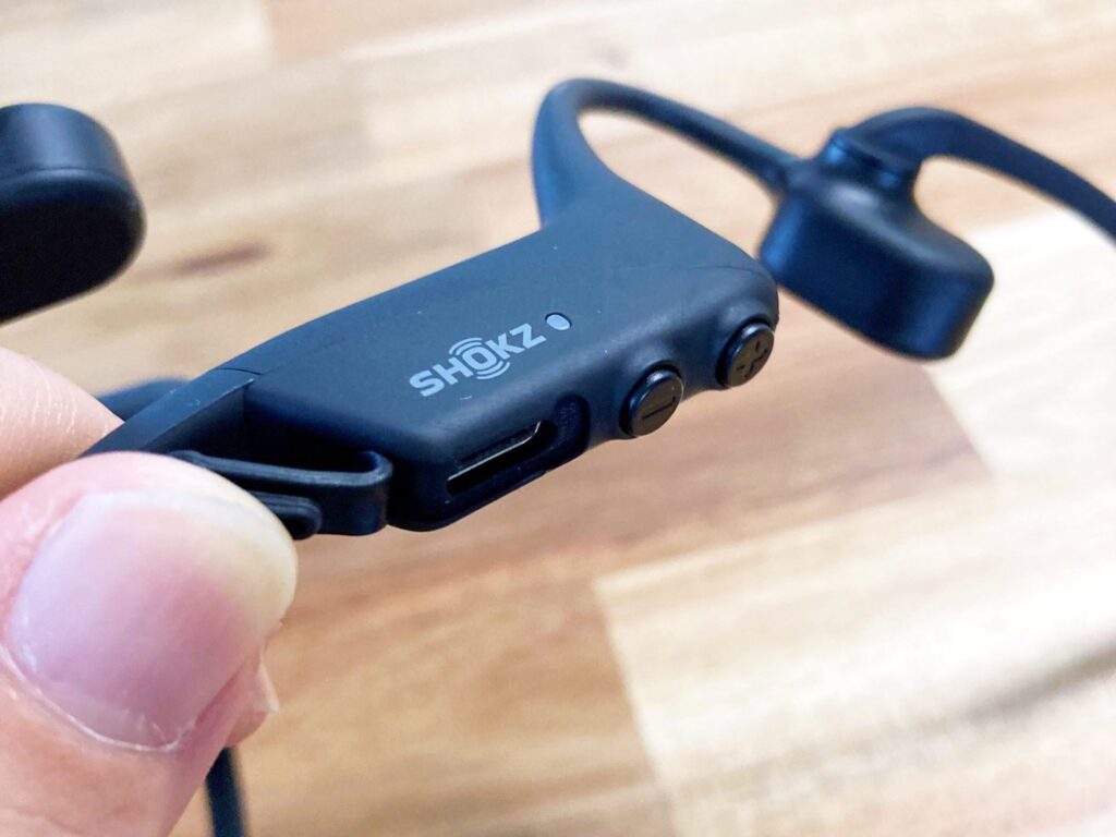 Shokz OpenComm2 UC 2025 Upgrade USB-C充電ポート